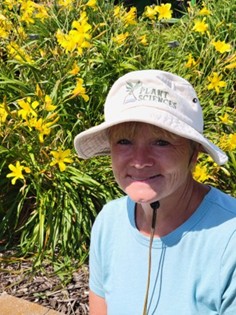 Barb Laschkewitsch awarded the VEEP award